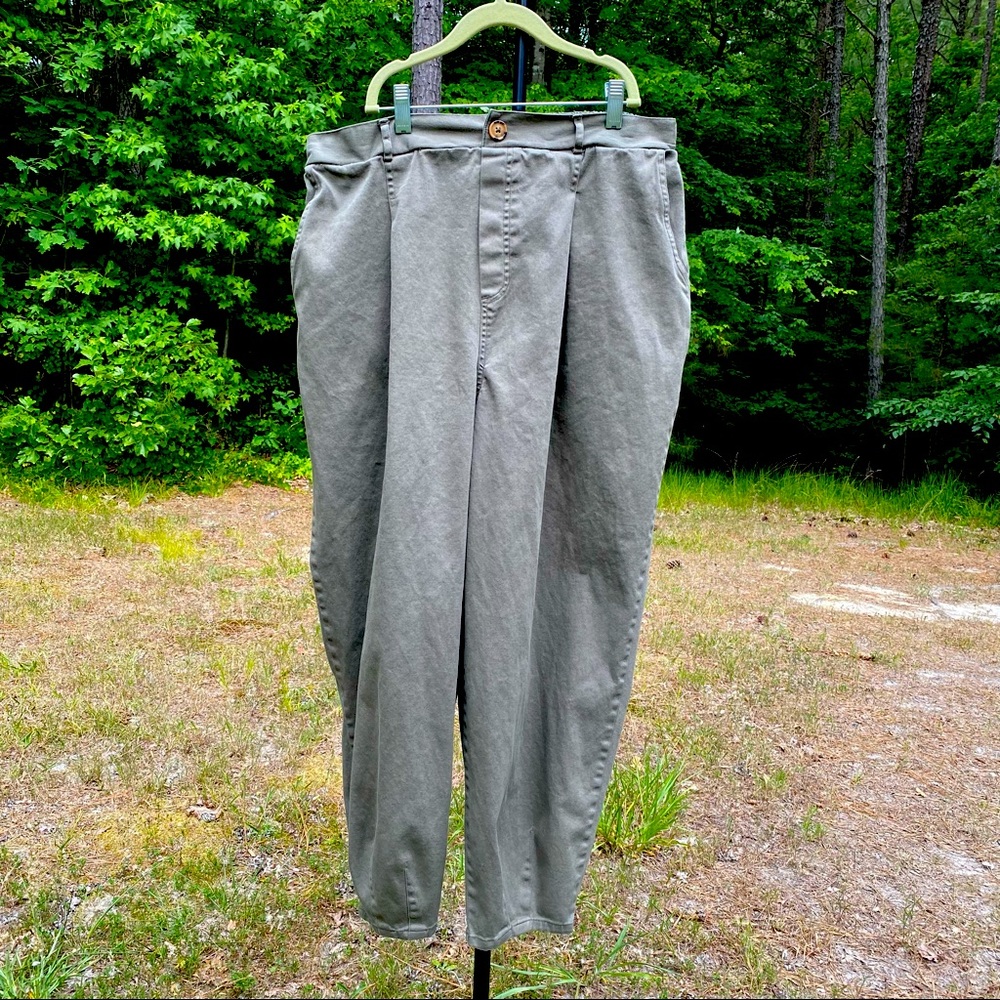 Wild fable size 16 women’s/juniors loose fit green High waist pants